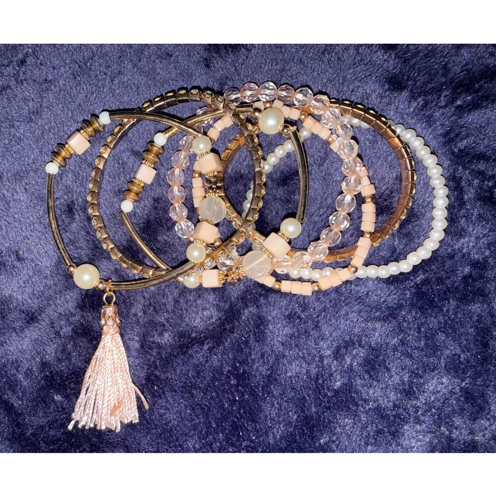 Blush Pink Gold Beaded 7 Piece Stackable Stretch Bracelet Set NWOT